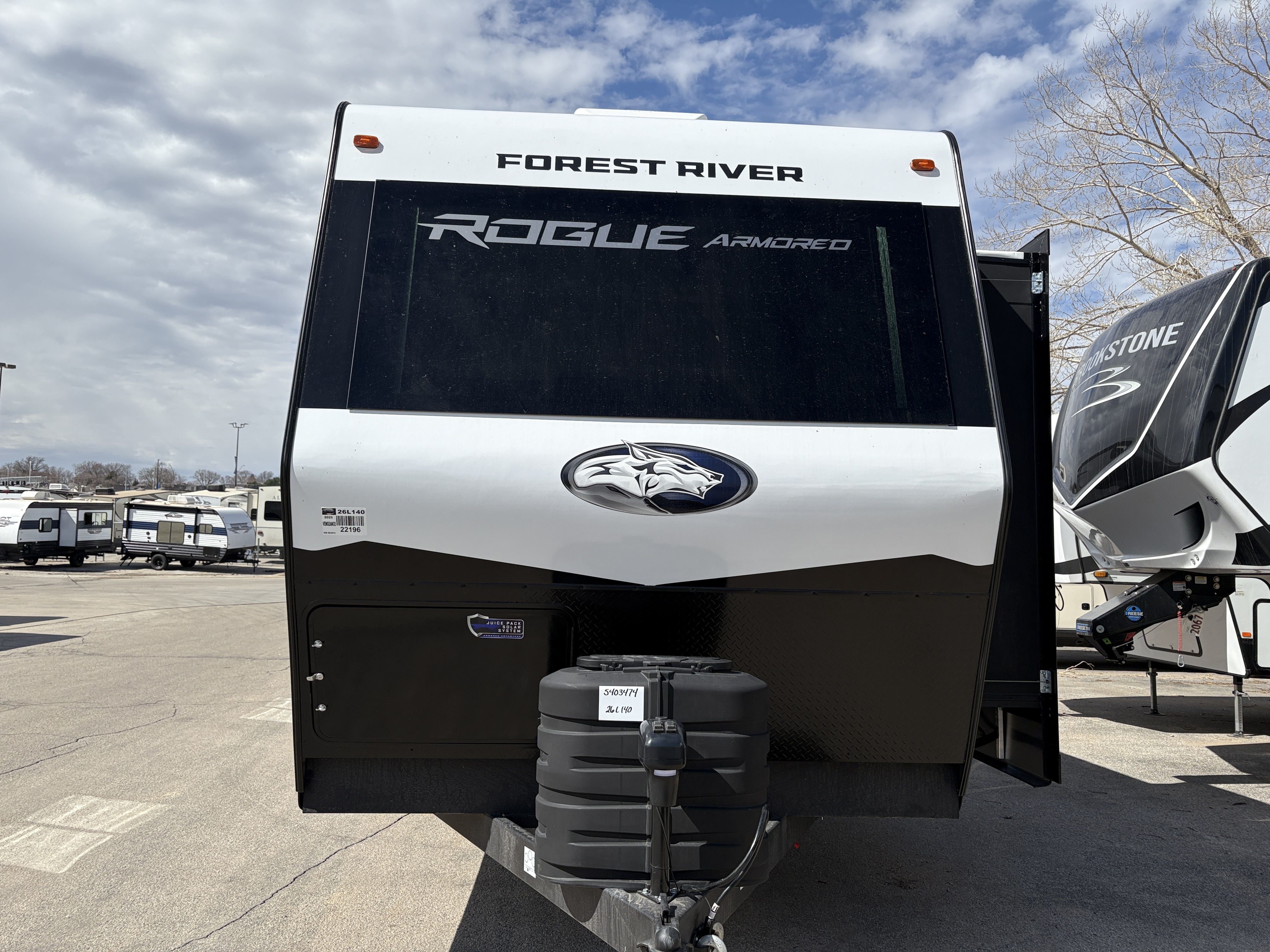 2025 Forest River Vengeance Rogue Armored 26L140 in shakopee MN