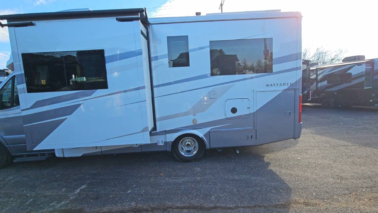 A photo of this 2026 Tiffin Motorhomes WAYFARER 25 XLW