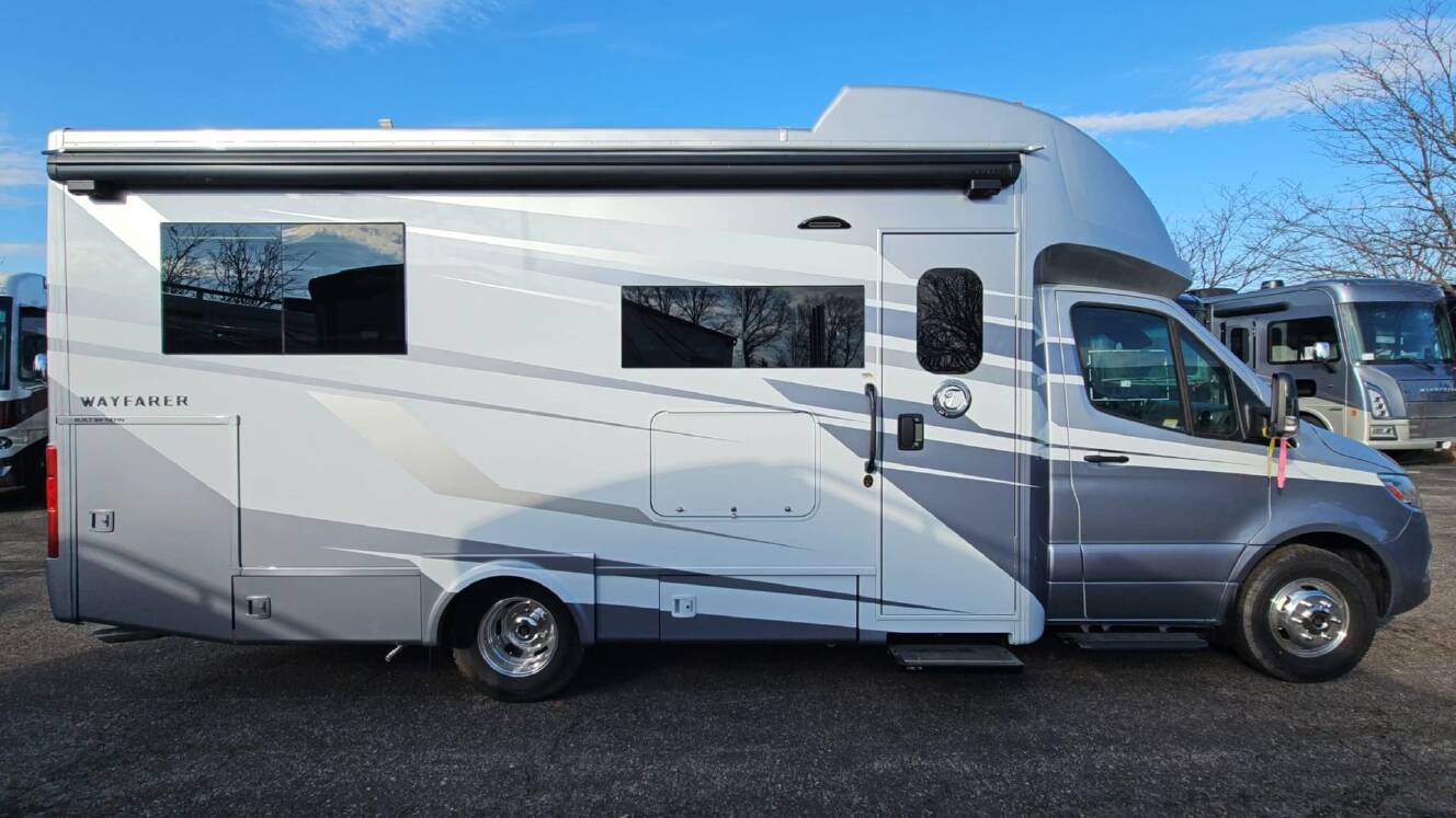 A photo of this 2026 Tiffin Motorhomes WAYFARER 25 XLW