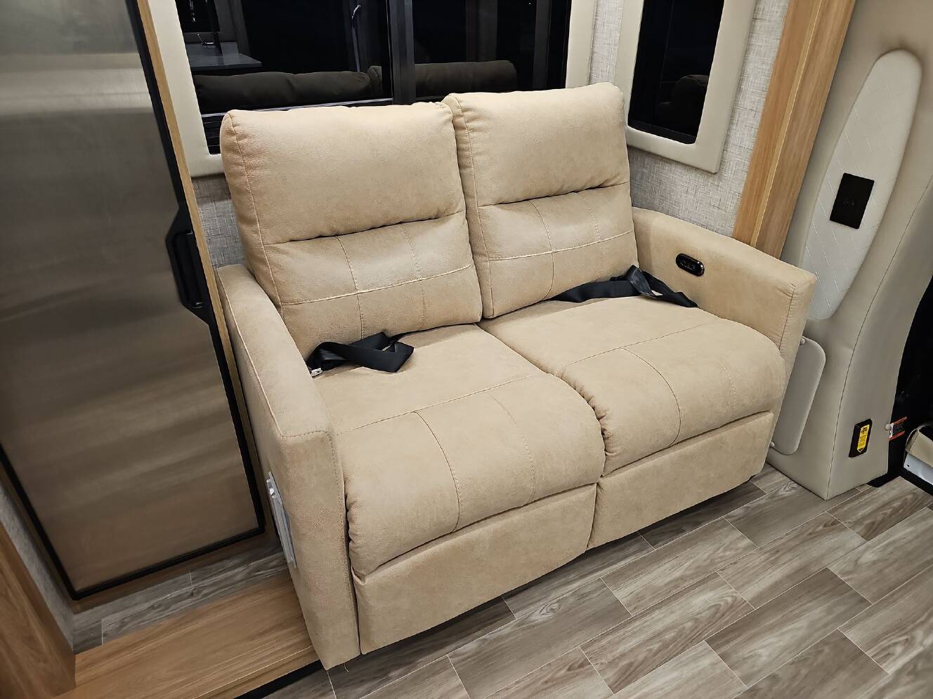 A photo of this 2026 Tiffin Motorhomes WAYFARER 25 XLW