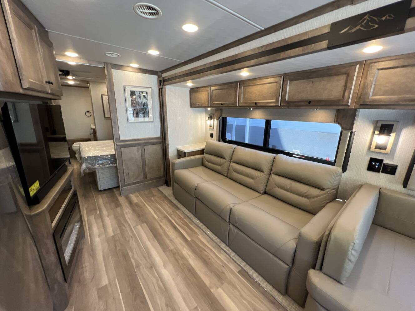 A photo of this 2026 Tiffin Motorhomes OPEN ROAD ALLEGRO 36 LA