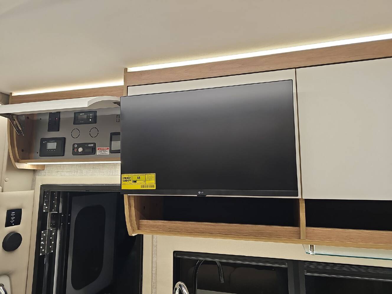 A photo of this 2026 Tiffin Motorhomes WAYFARER 25 XLW