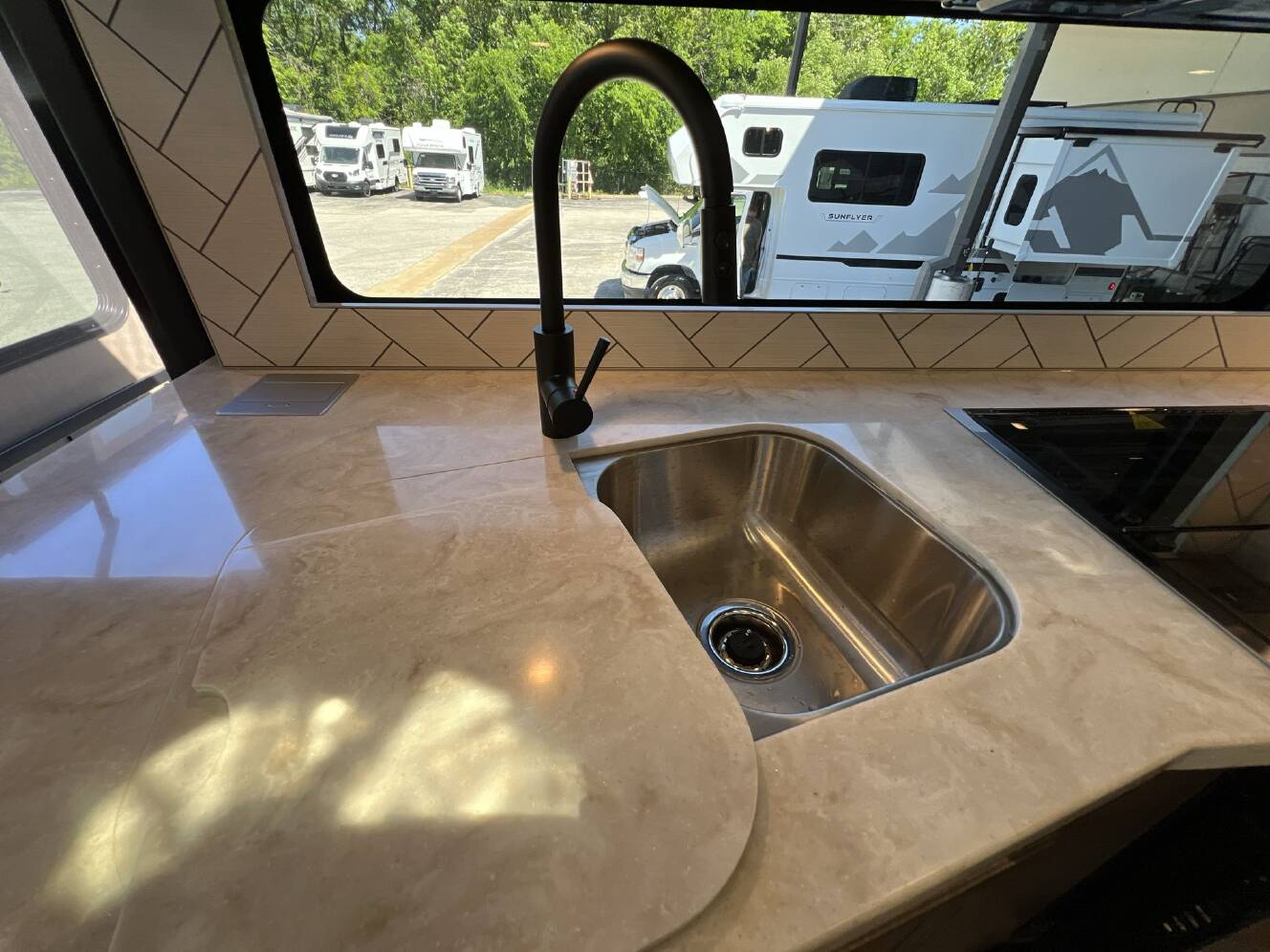 A photo of this 2026 Tiffin Motorhomes OPEN ROAD ALLEGRO 36 LA