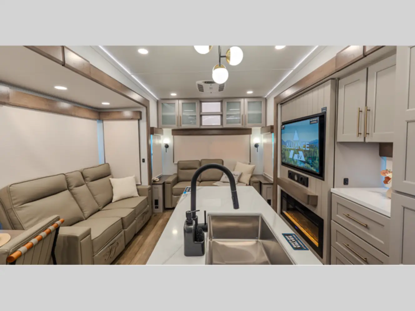 New 2026 Alliance RV Paradigm 295MK For Sale in Eureka, MO - 5039990791 ...