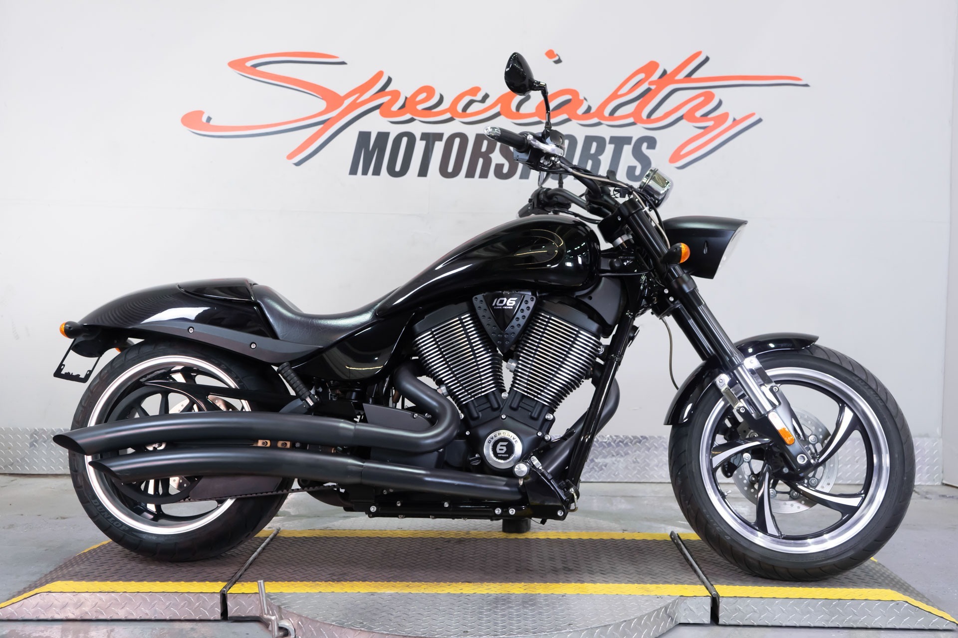 2013 Victory Hammer 8-Ball® 8-BALL in Sacramento, CA