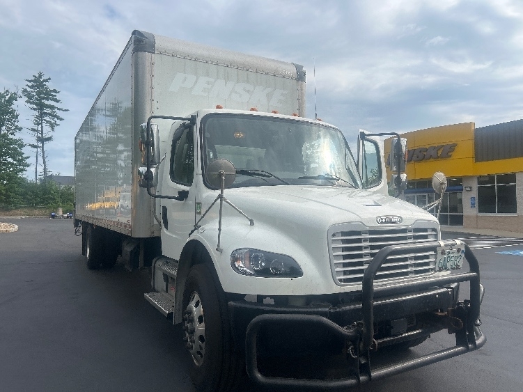2022 FREIGHTLINER BUSINESS CLASS M2 106 in Londonderry, NH