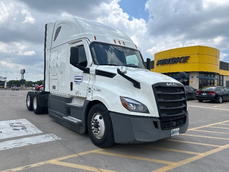 2023 FREIGHTLINER CASCADIA 126 in Dallas, TX