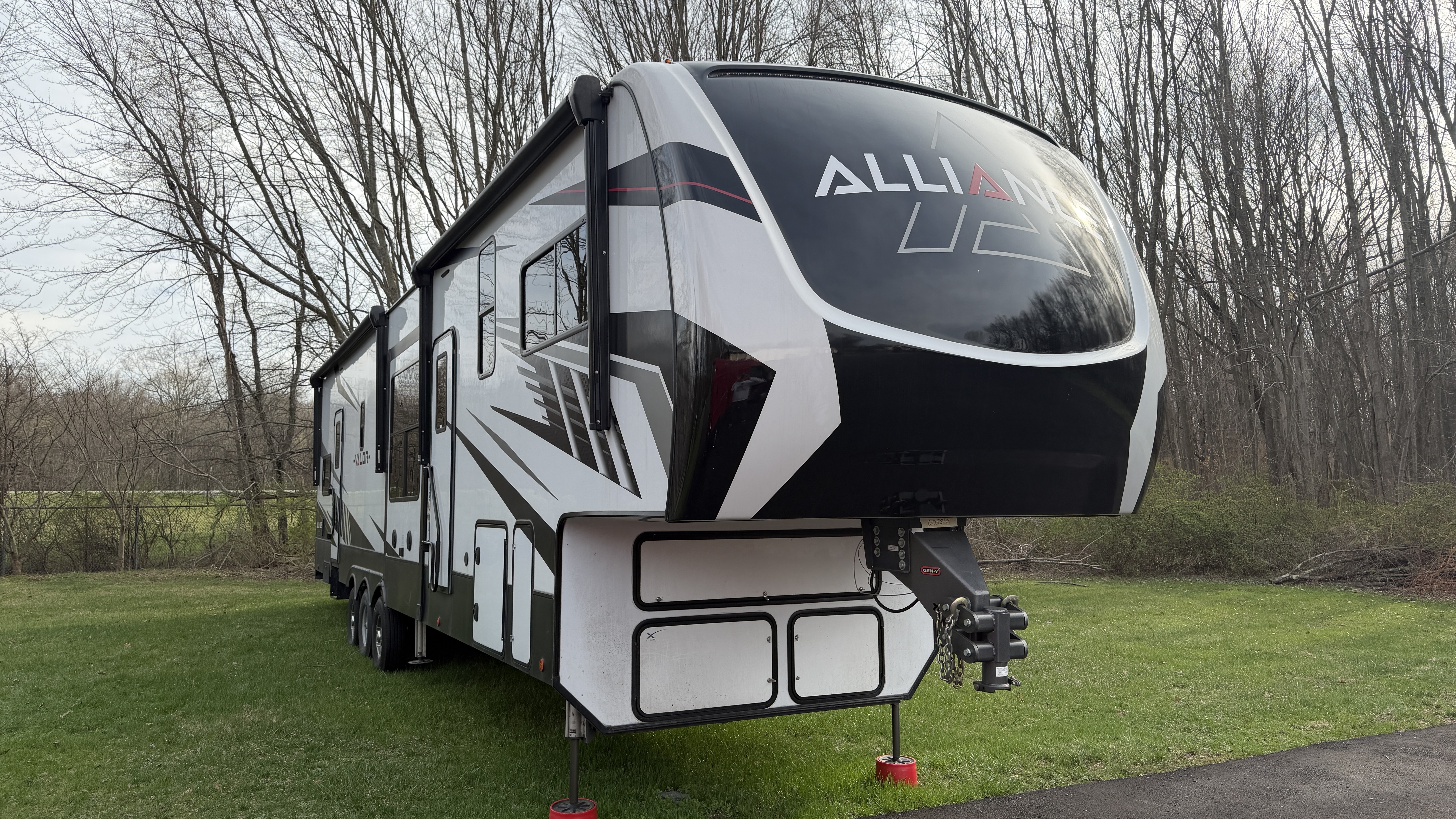 2022 Alliance Rv VALOR 43V13 in carmel NY