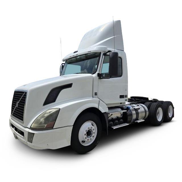 2016 VOLVO VNL64T300 in Chicago, IL