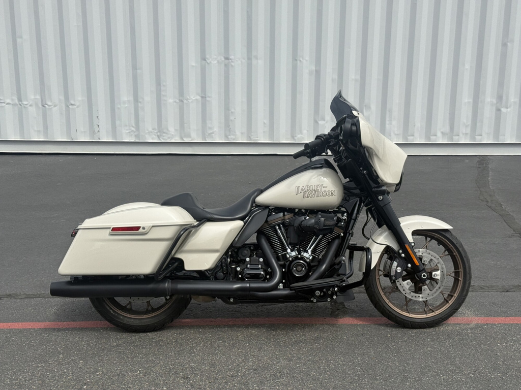 2023 Harley-Davidson Street Glide ST ST in Kennewick, WA