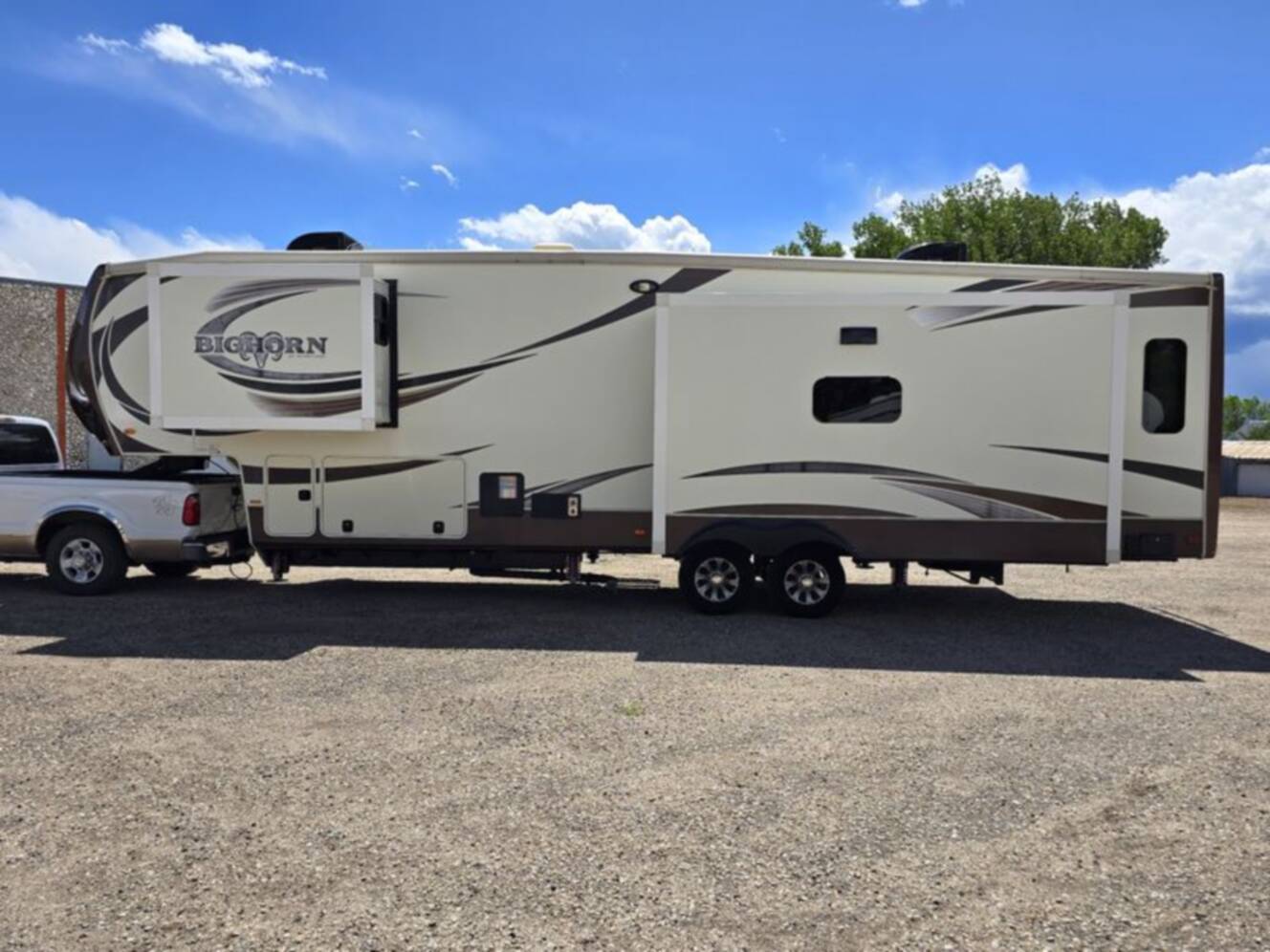 A photo of this 2015 Heartland Bighorn 3570rs