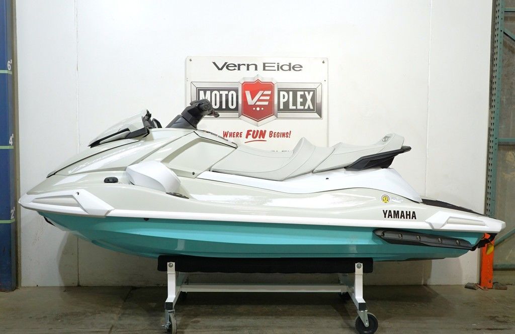 2025 Yamaha VX Cruiser® HO with Audio CRUISER HO in Sioux Falls, SD