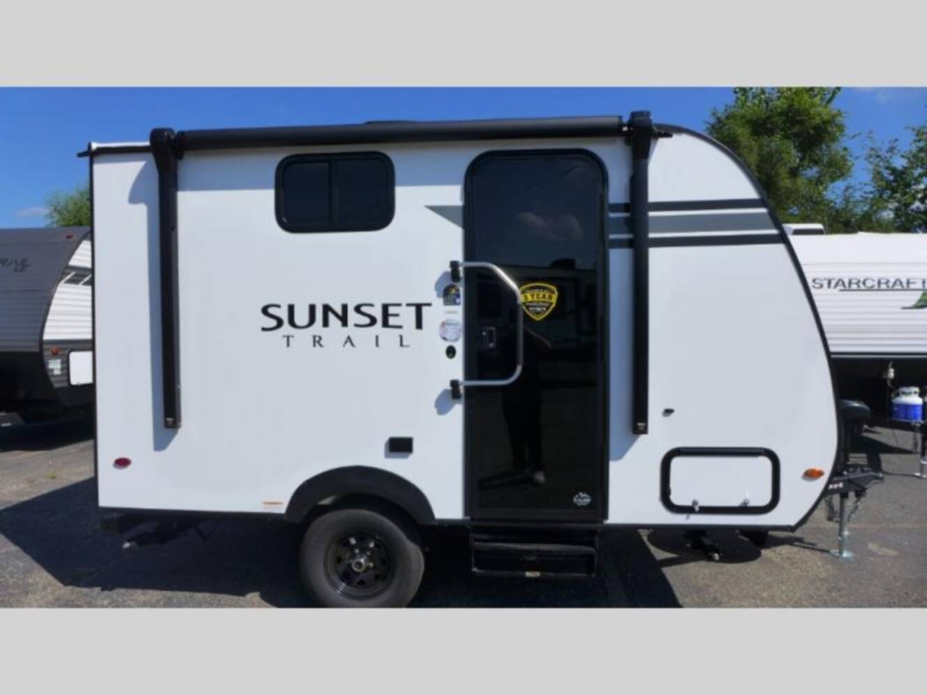 A photo of this 2026 Crossroads Sunset Trail 13BHS