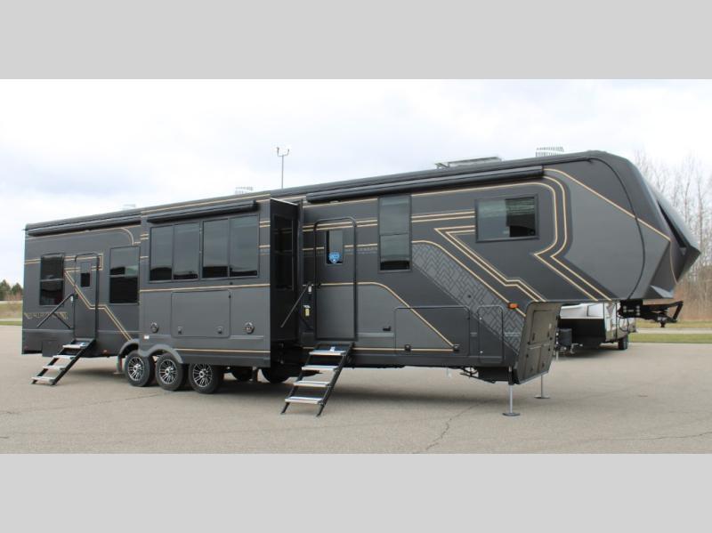2025 Keystone Raptor 415 Fifth Wheel Toy Hauler RV