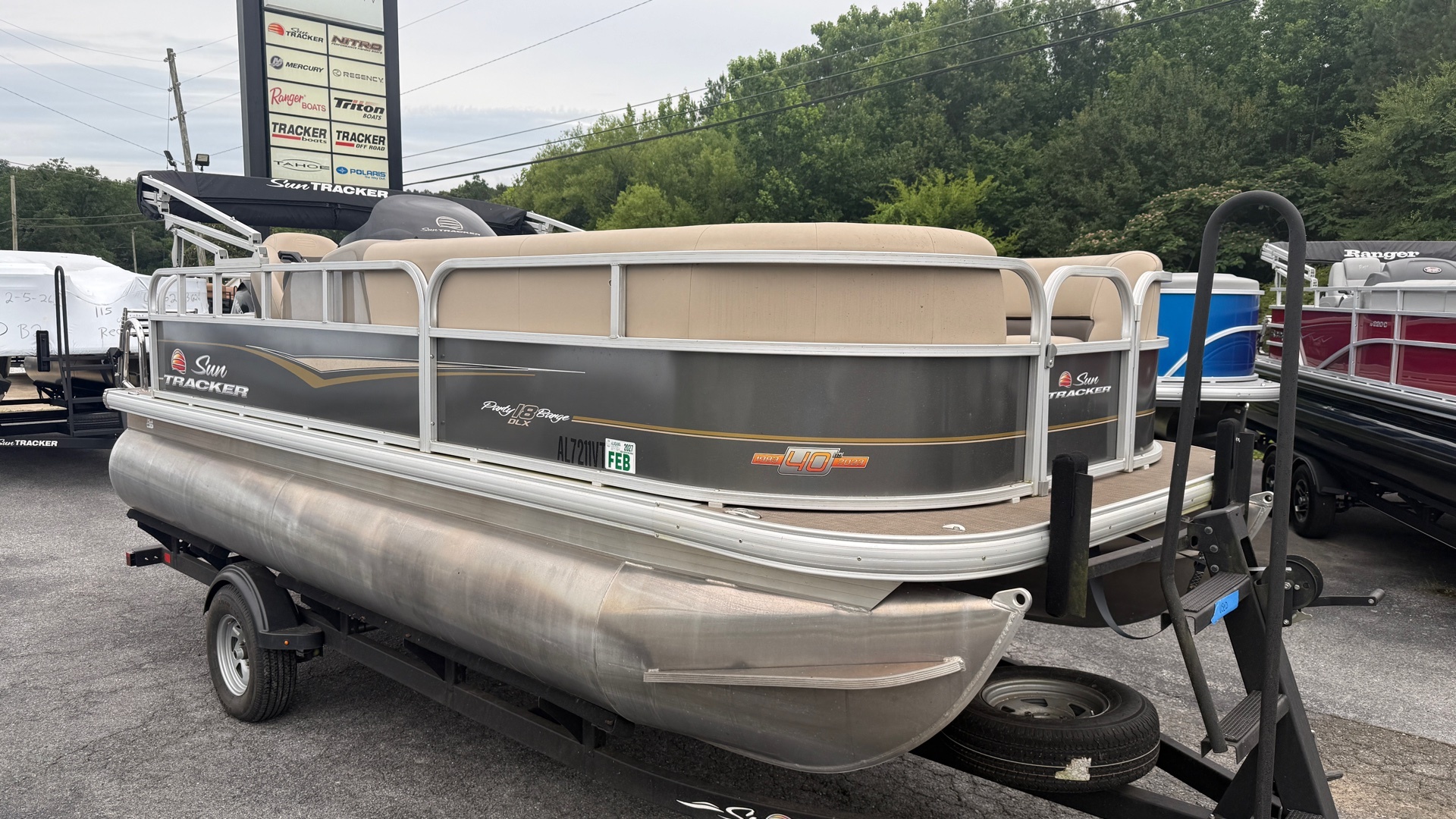 2023 Sun Tracker PARTY BARGE 18 DLX in sylacauga AL