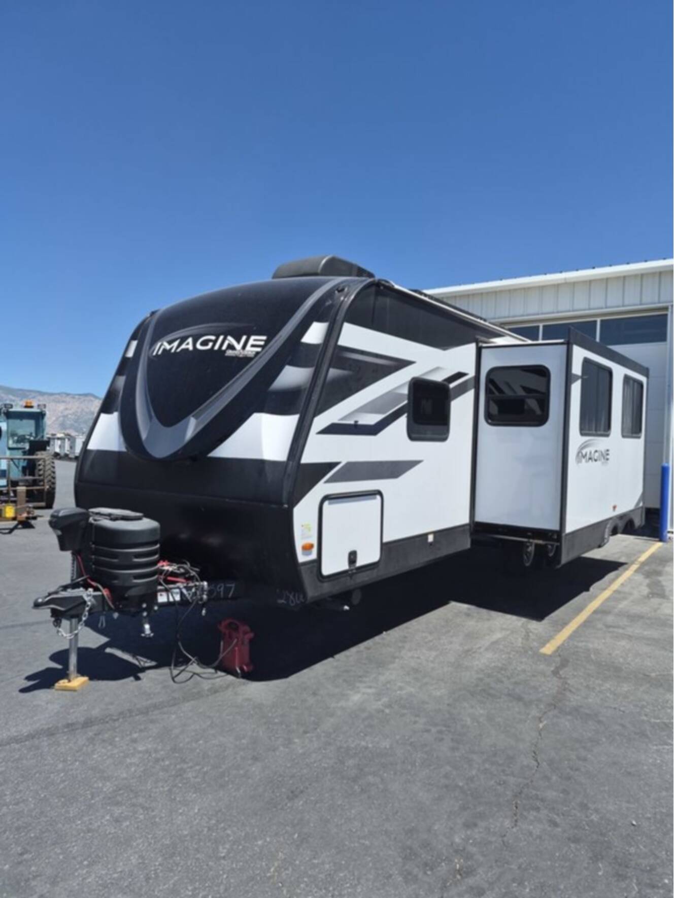 A photo of this 2025 Grand Design Imagine 2800 BH