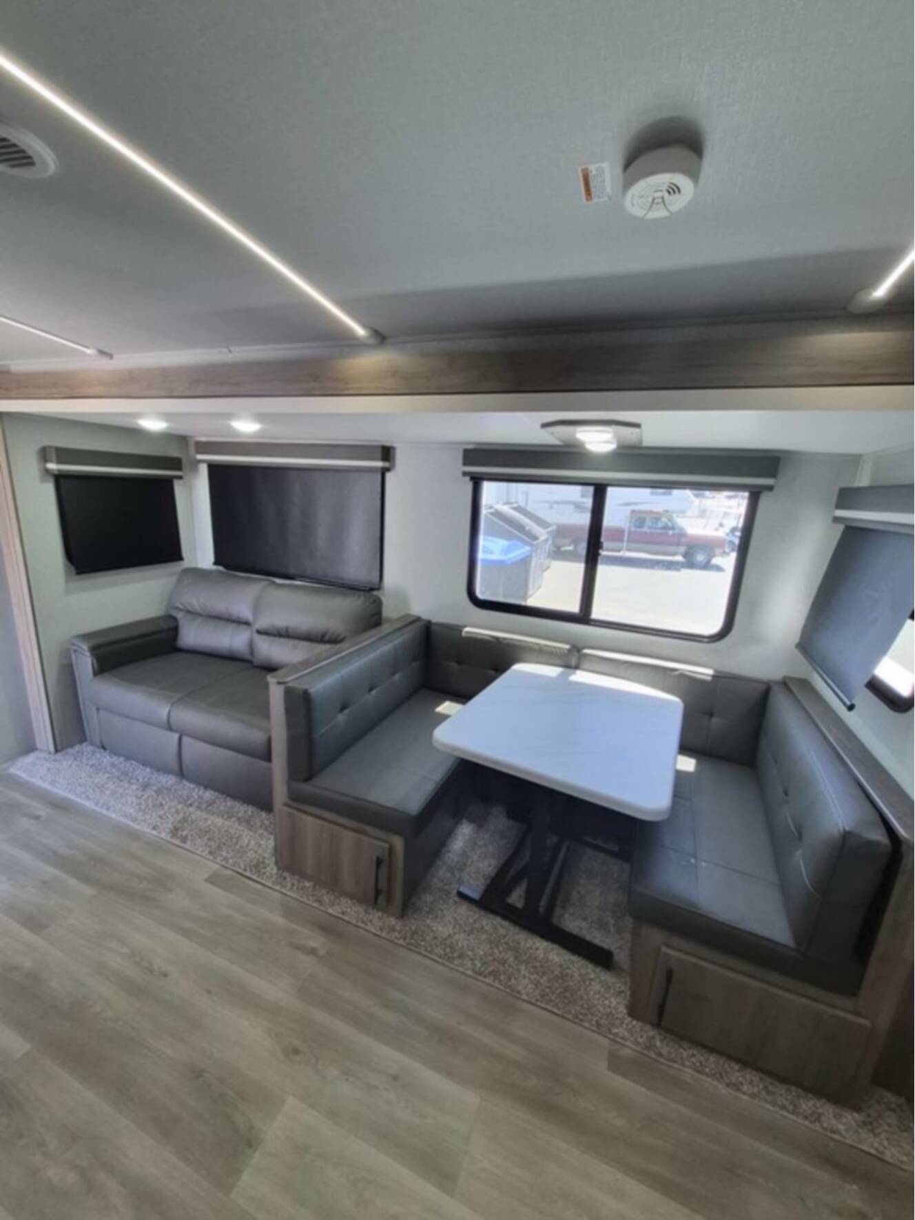 A photo of this 2025 Grand Design Imagine 2800 BH