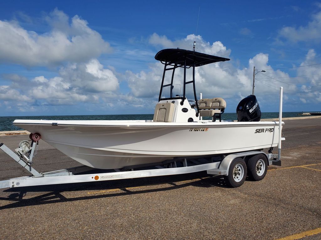 2022 Sea Pro 208 DLX Bay 208 BAY in rockport TX