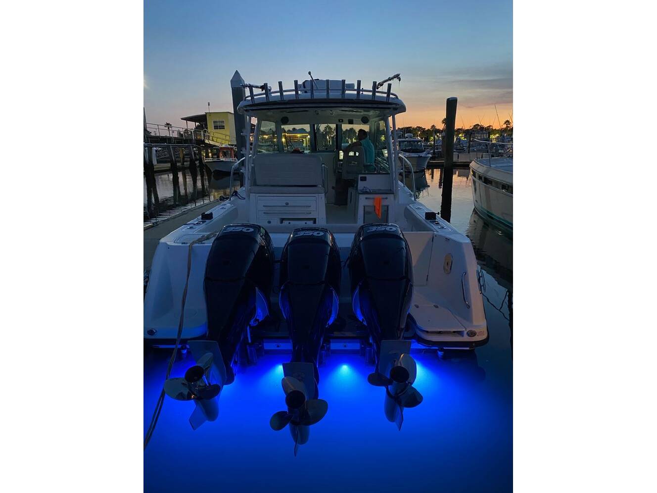 A photo of this 2017 Boston Whaler 345 Conquest