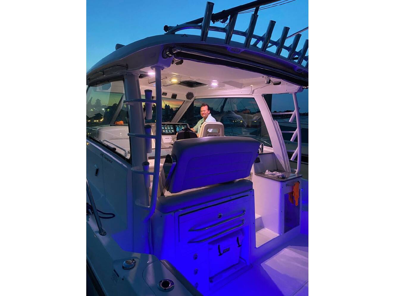 A photo of this 2017 Boston Whaler 345 Conquest