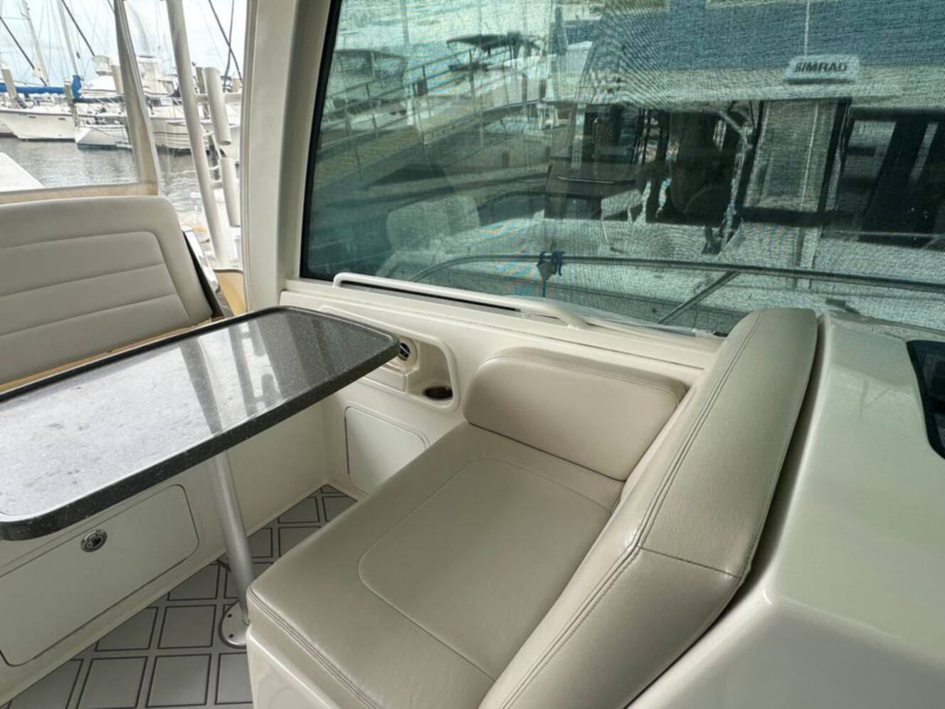 A photo of this 2017 Boston Whaler 345 Conquest