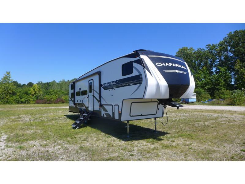2022 Coachmen Chaparral Lite 274BH in belleville MI