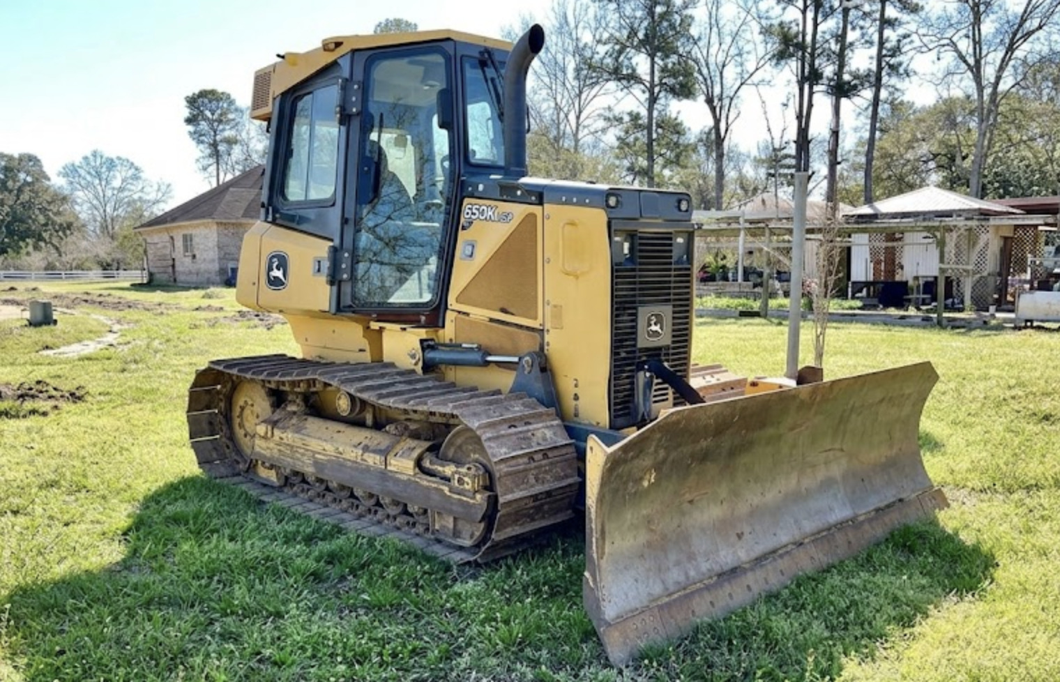 2014 DEERE 650K LGP in Gonzales, LA