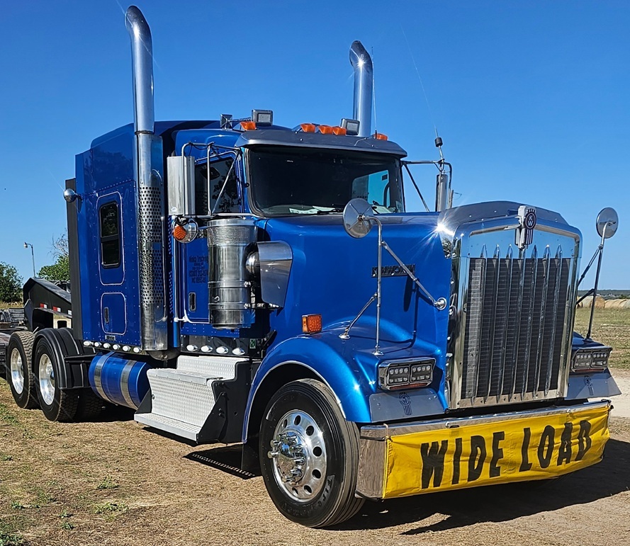 2015 KENWORTH W900 in Prairieville, LA