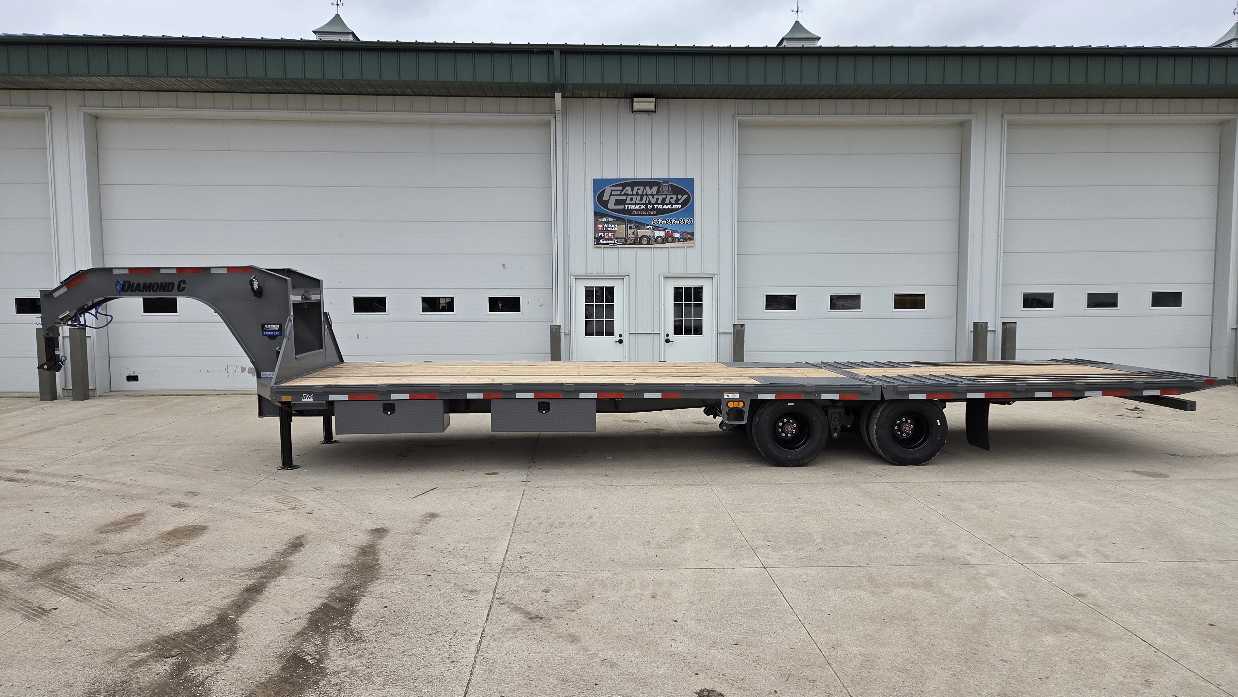 2026 Diamond C Trailers FMAX210 32FT Flatbed in Cresco, IA