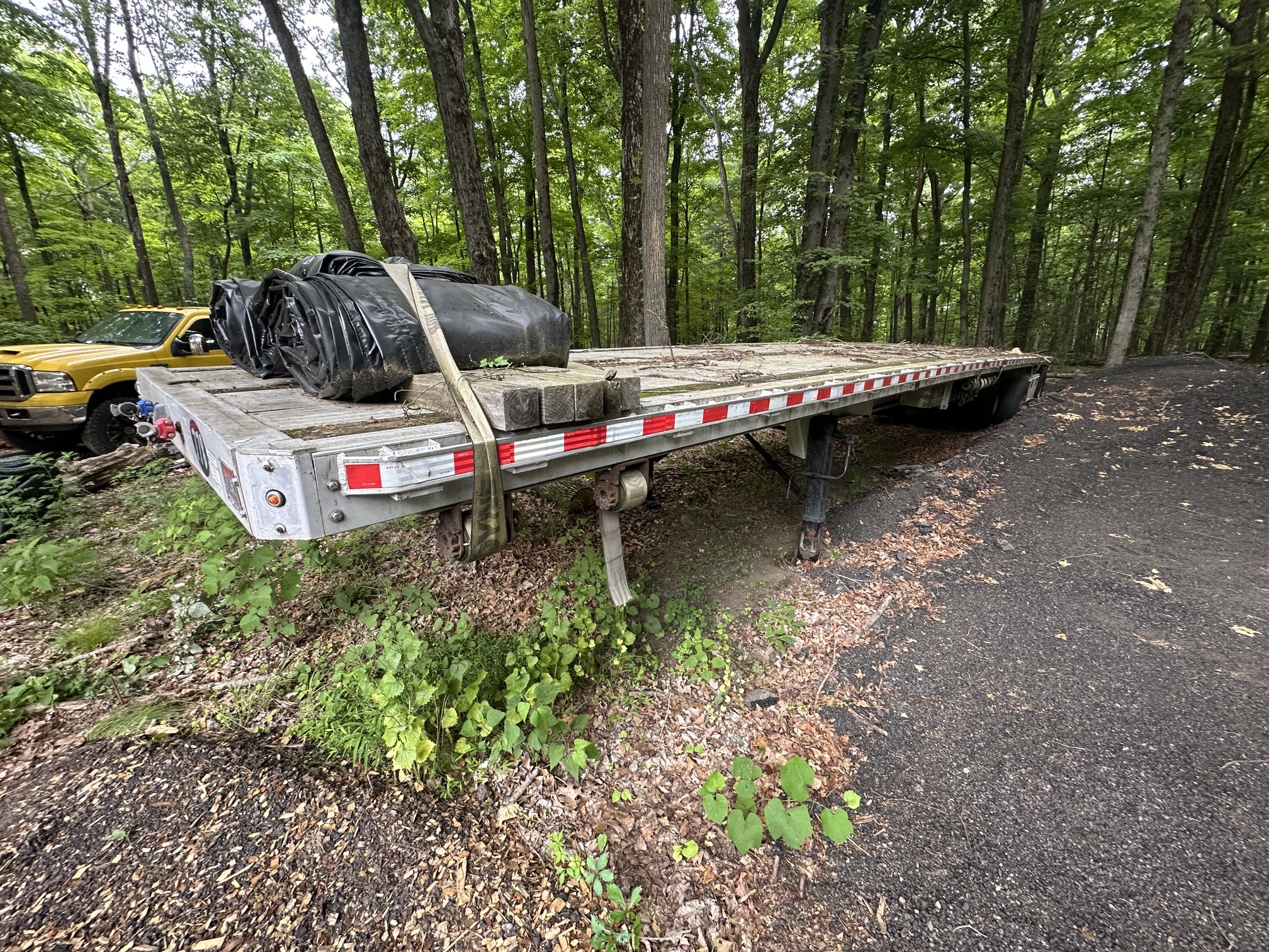 2004 ROAD STAR 53' X 96 in West Milford, NJ