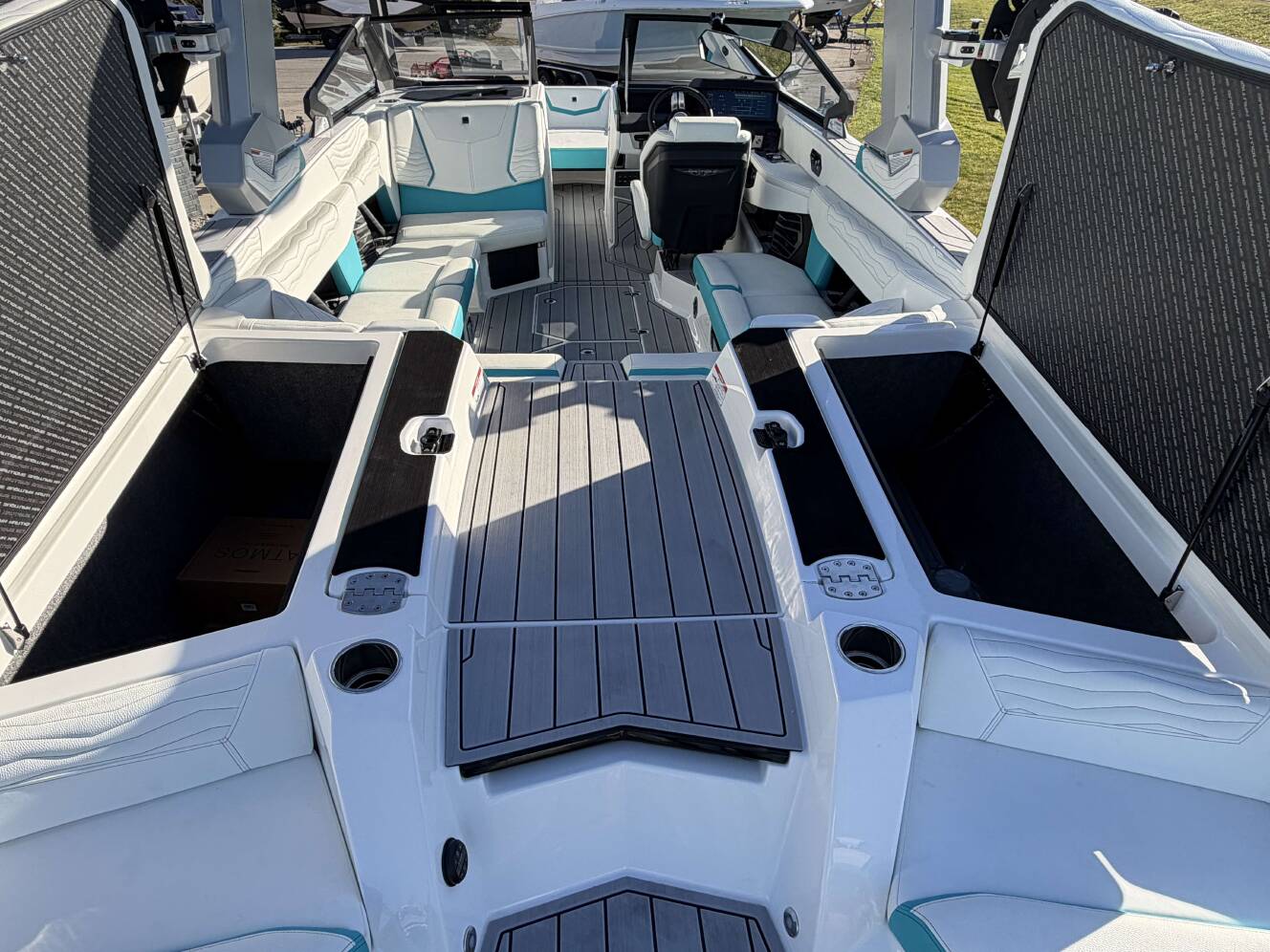 A photo of this 2026 Nautique G23