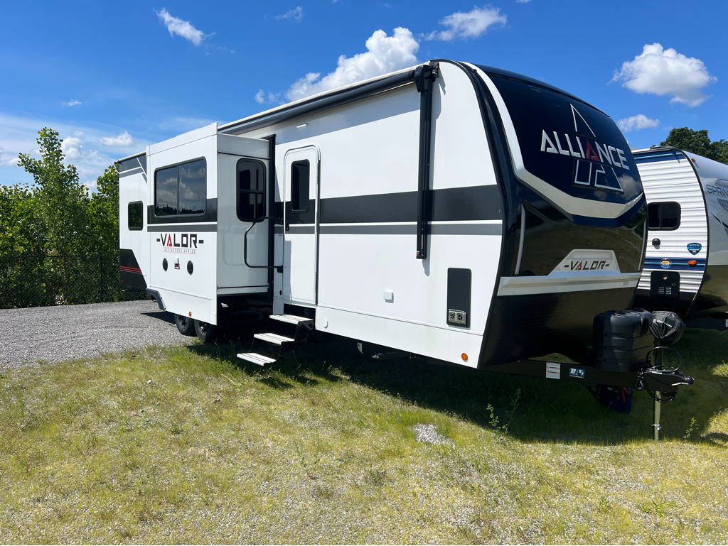 2026 Alliance Rv Valor 32T13 in muskegon MI