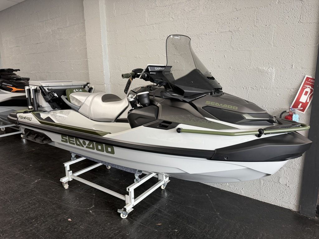 2025 Sea-Doo FishPro Apex 300 APEX 300 in Tallahassee, FL
