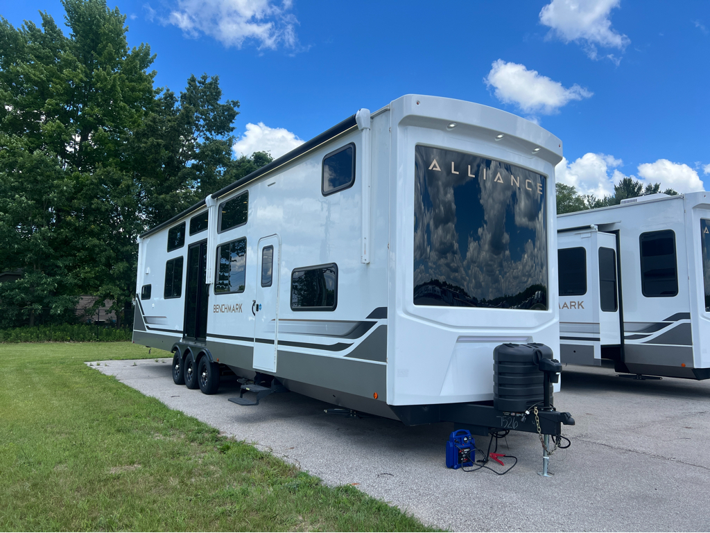 2026 Alliance Rv Benchmark 44RKL in muskegon MI