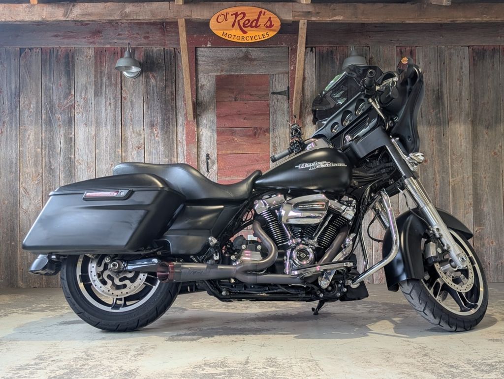 2017 Harley-Davidson® FLHXS - Street Glide® Special SPECIAL in Simpsonville, SC