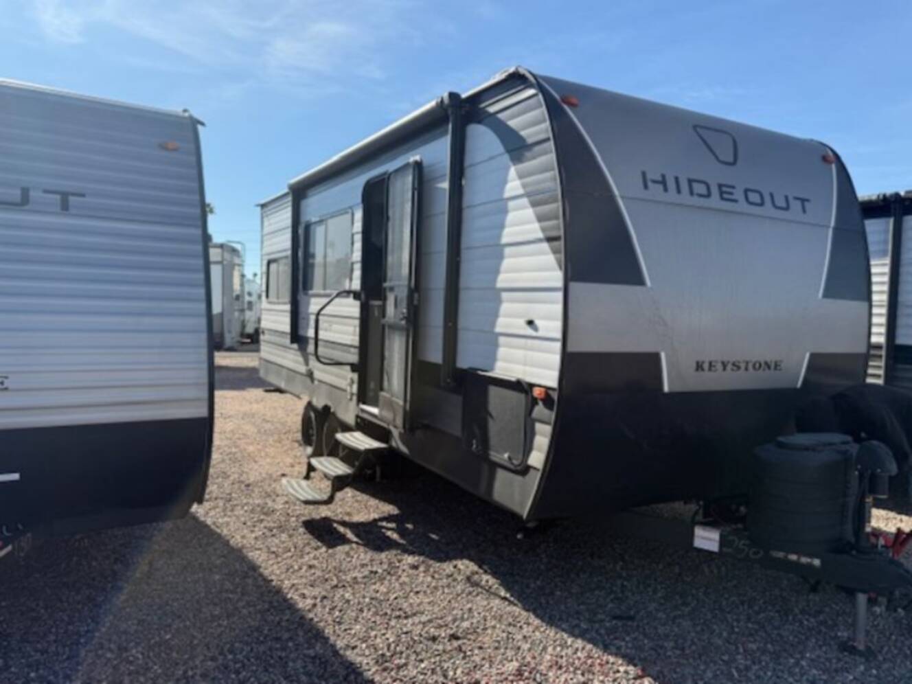 A photo of this 2016 Heartland Landmark 365 LM Charleston