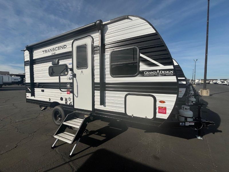 2023 Coachmen Chaparral Lite 25RE in grand rapids MI