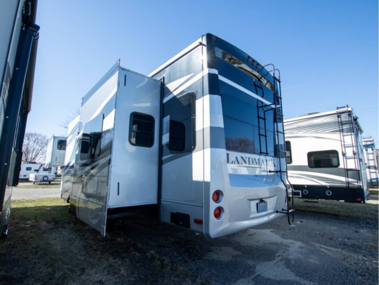 A photo of this 2016 Heartland Landmark 365 LM Charleston