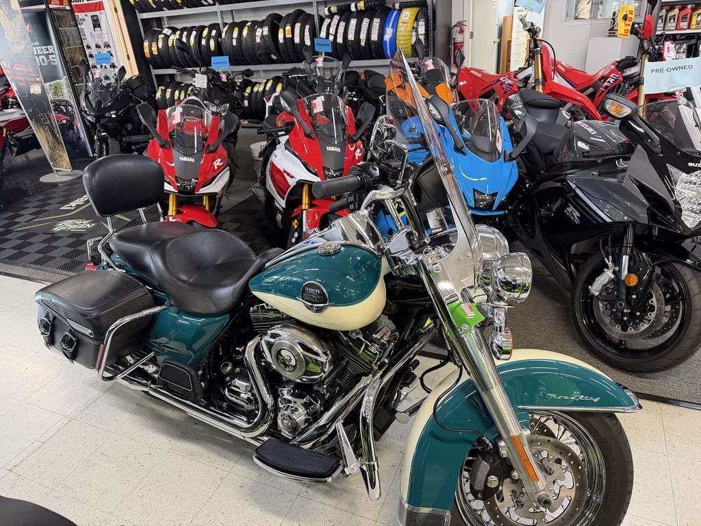 2009 Harley-Davidson® FLHRC - Road King® Classic CLASSIC in Warsaw, IN