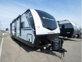 2026 KEYSTONE BULLET PREMIER 330BKQ