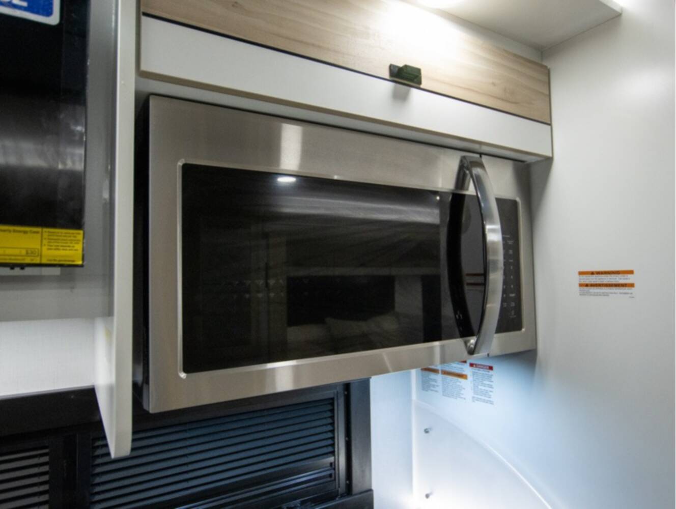 A photo of this 2026 Jayco Melbourne Prestige 25LP