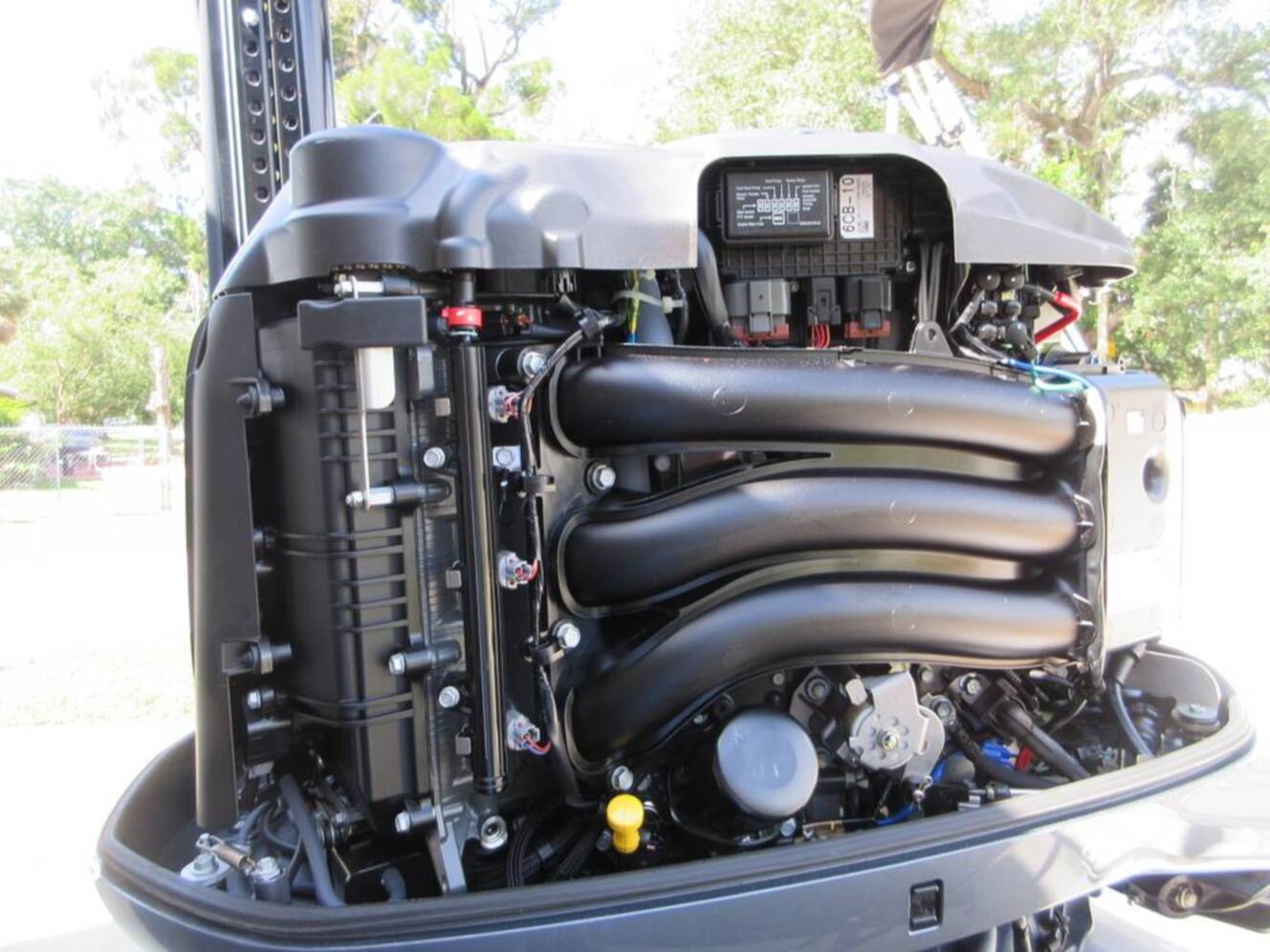 A photo of this 2021 Starcraft SVX210 DC