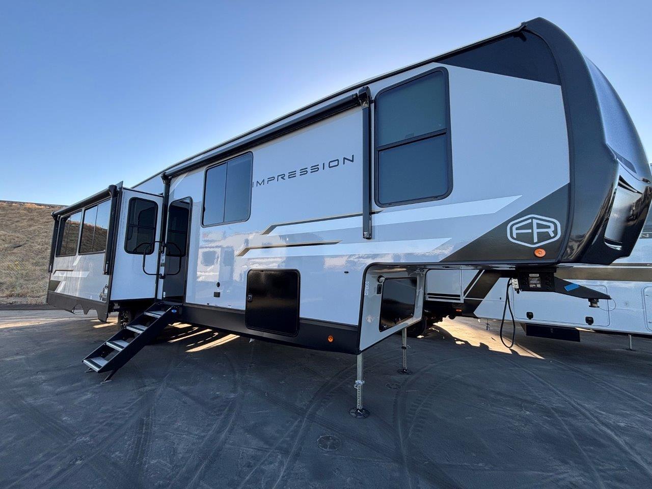 2022 Keystone Bullet East 221RBS RV