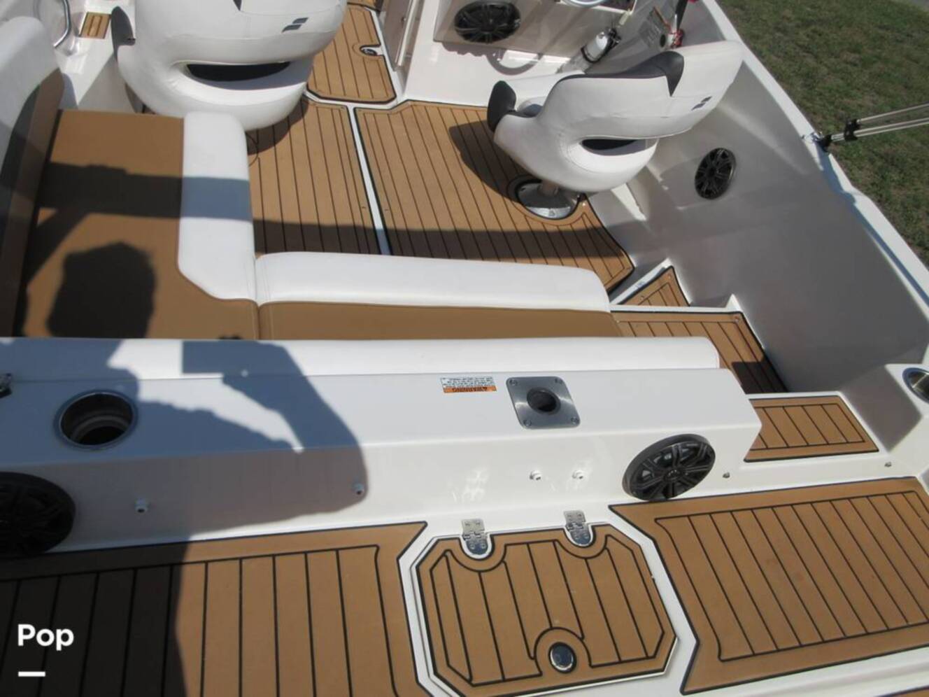 A photo of this 2021 Starcraft SVX210 DC