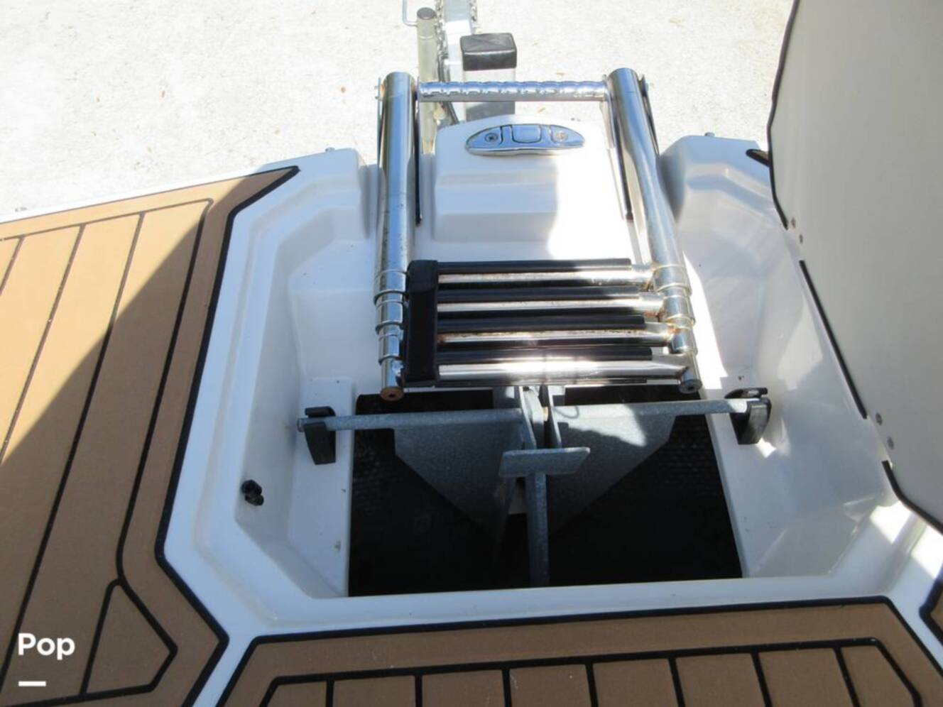 A photo of this 2021 Starcraft SVX210 DC