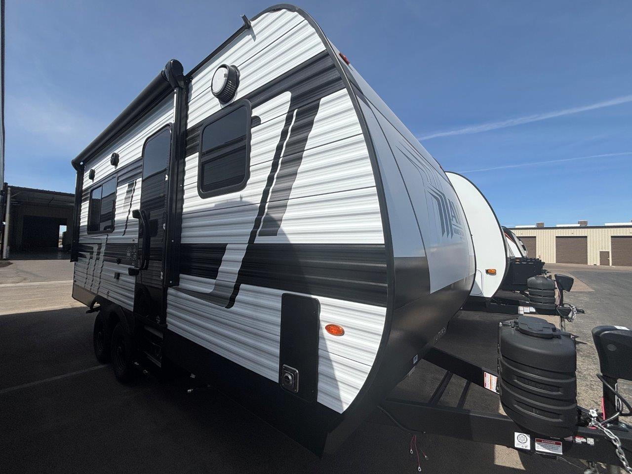 2026 Grand Design Momentum MAV 17MAV in fresno CA