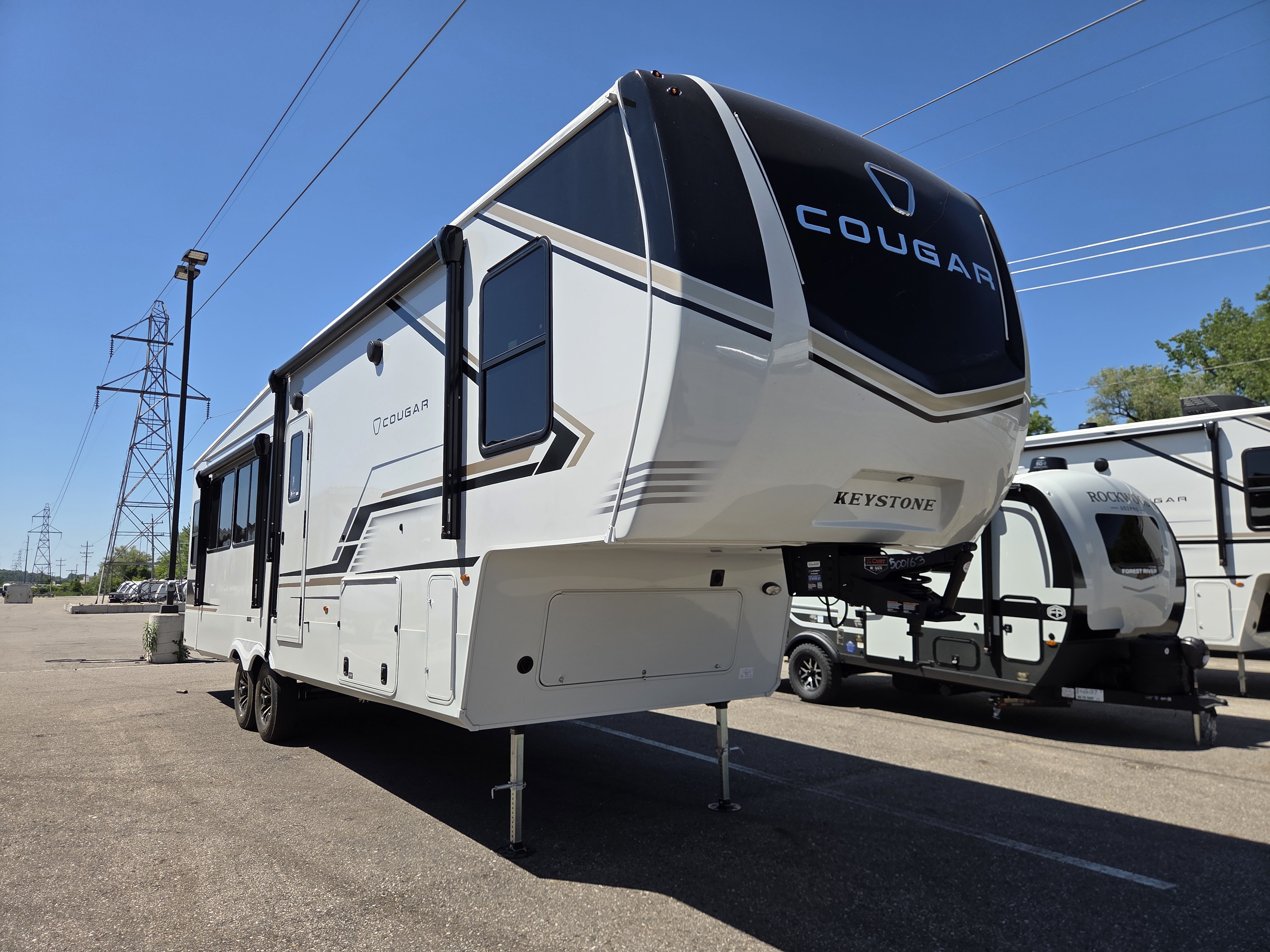 2027 Keystone Cougar 316RLS in grand rapids MI