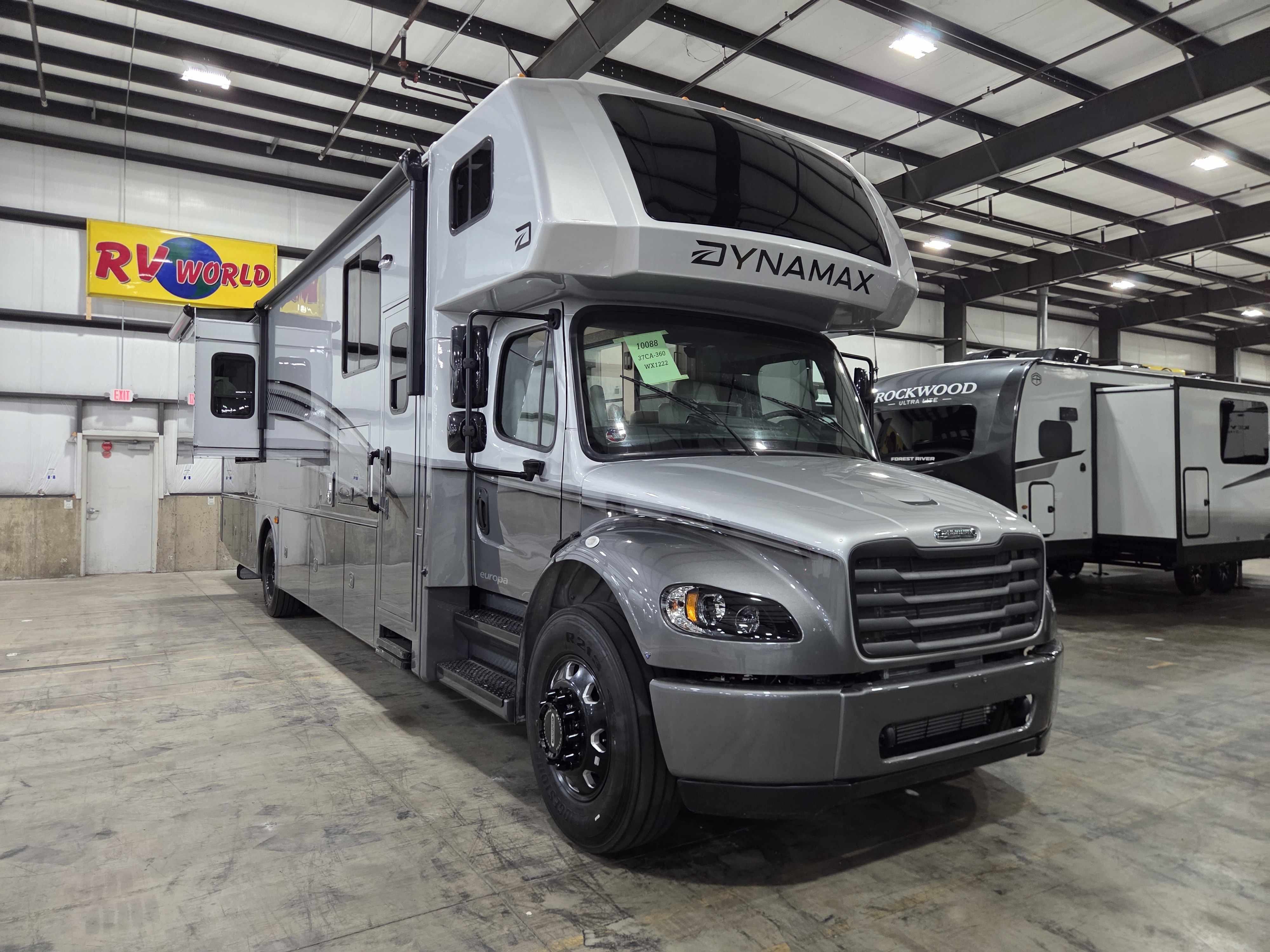 2027 Dynamax Europa S 37CA in grand rapids MI
