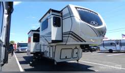 2022 Keystone MONTANA 3763BP RV
