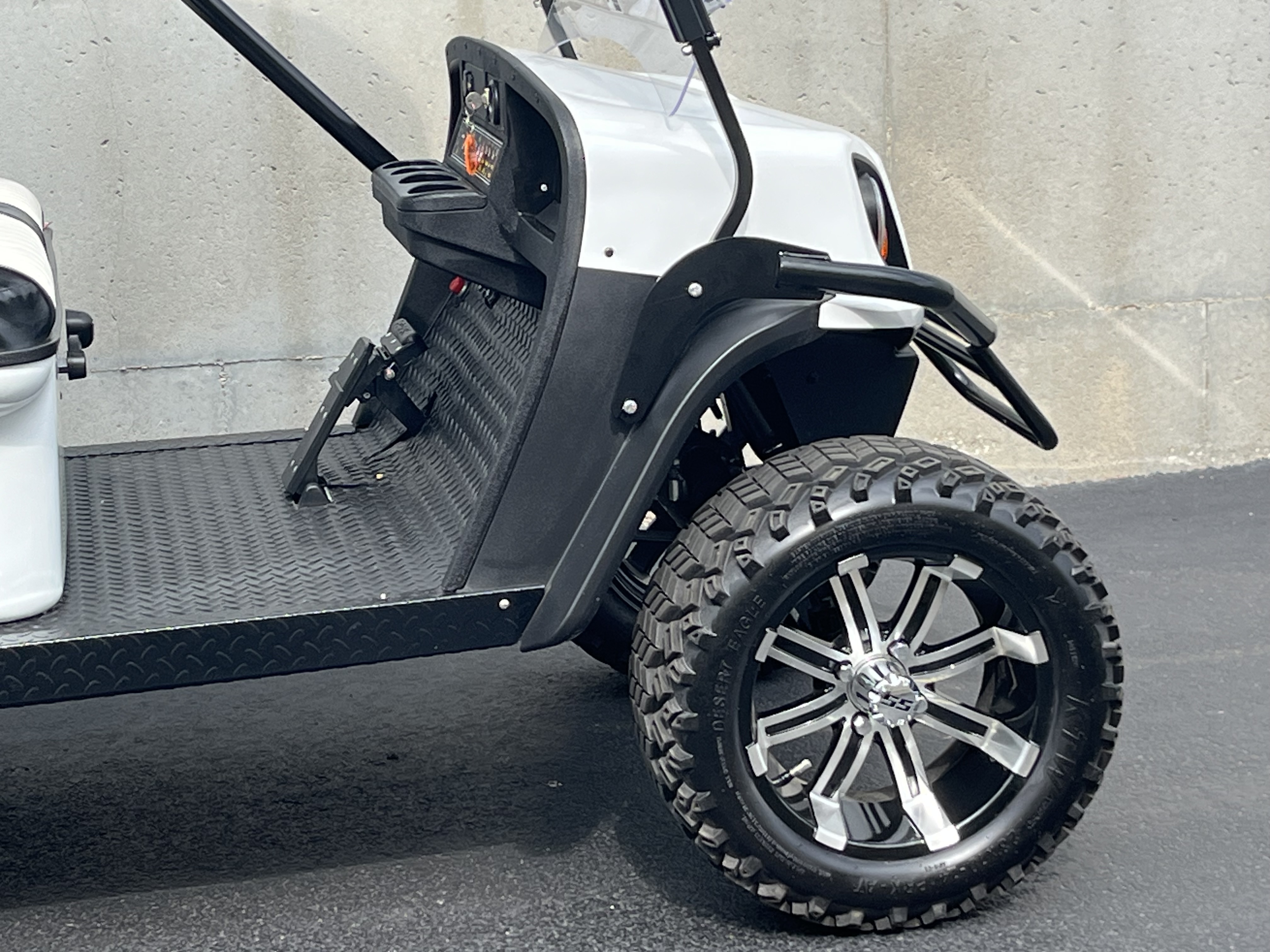 2018 E-Z-Go Express L6 in urbana IL